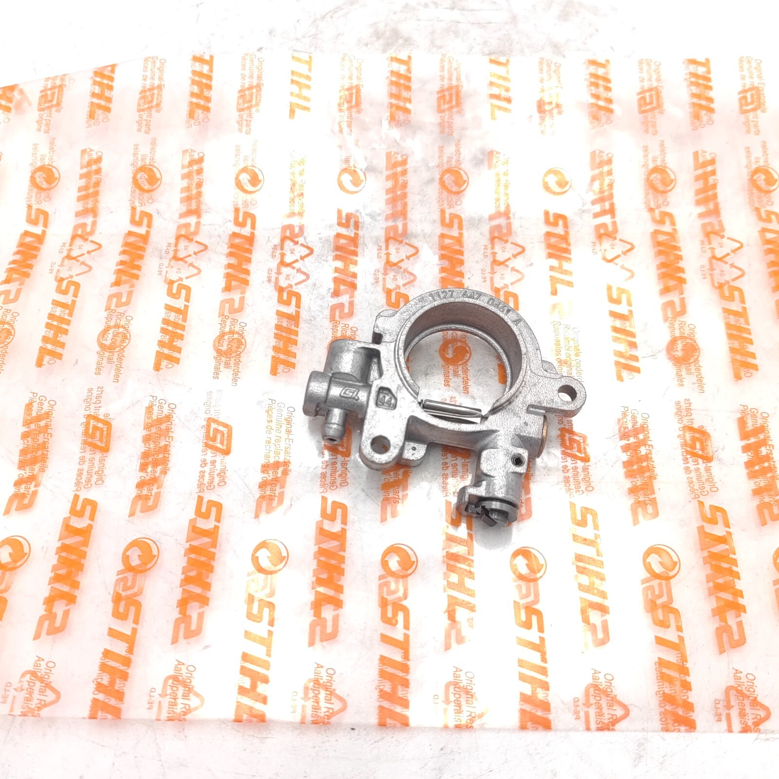 Genuine STIHL Chainsaw Oil Pump – 1127 640 3204 For 029, 039, MS290, MS311, MS390, MS391