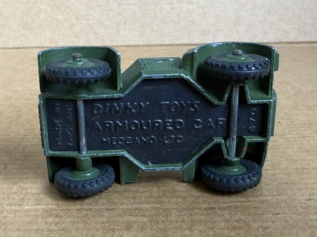 Dinky Toys Military Armoured Car, No 670, Die Cast, Green, Good