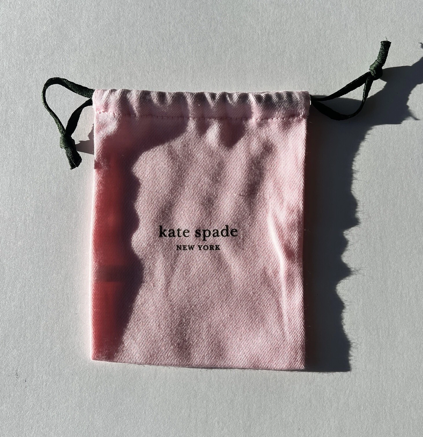 Sacchetto portagioie Kate Spade nuovo nastro rosa verde regalo 6x4 5" compleanno