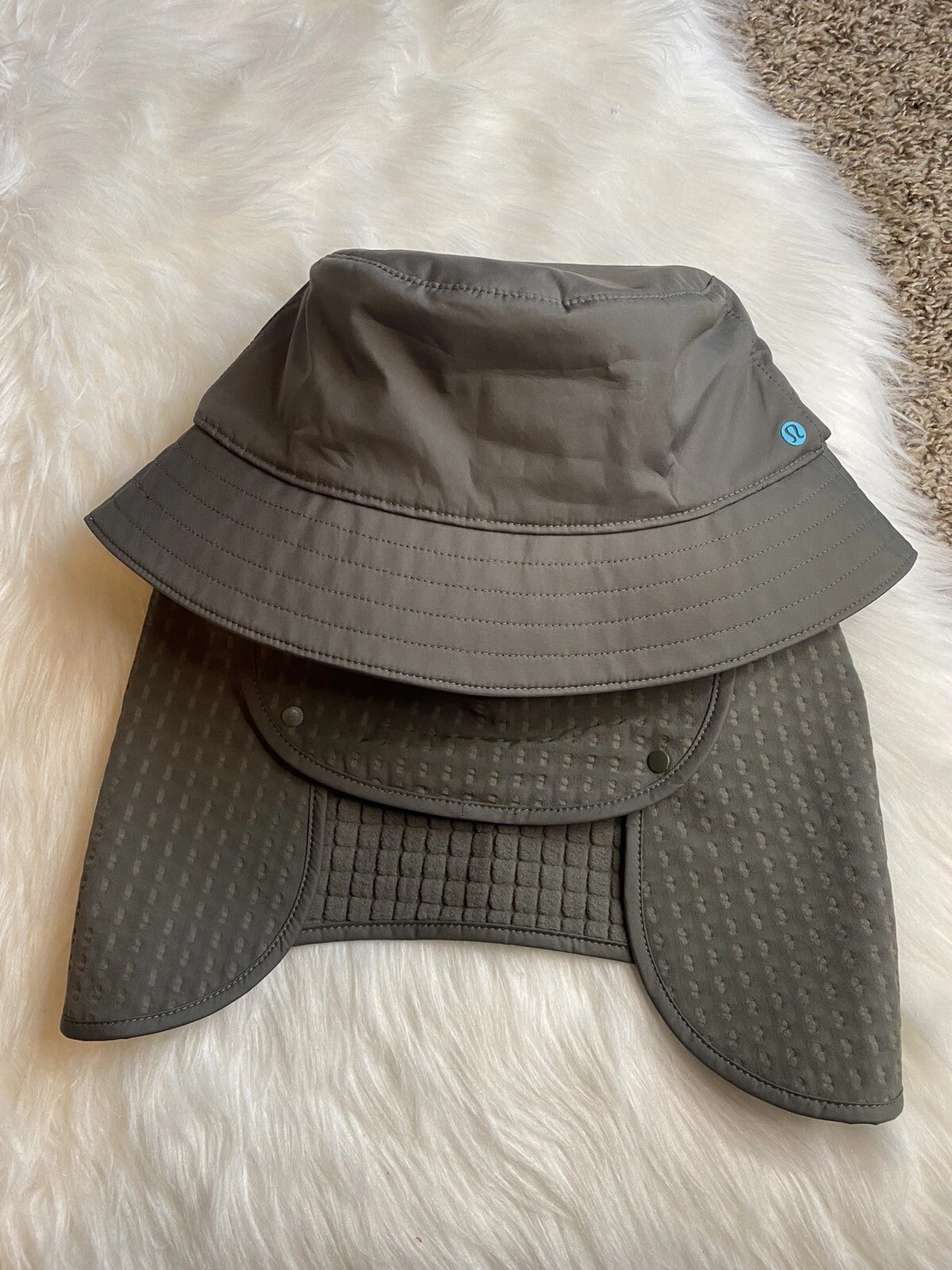 Lululemon Fleece-Lined Convertible Hiking Bucket Hat COBN M/L New
Opens in a new window or tab