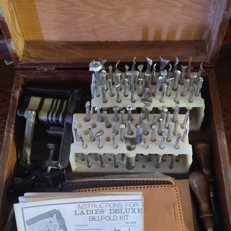 Tandy Leather Factory Leathercraft Tool Lot Wooden Box Stamps Punches