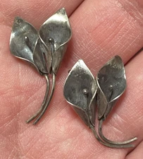 VINTAGE STUART NYE STERLING CALLA LILY EARRINGS