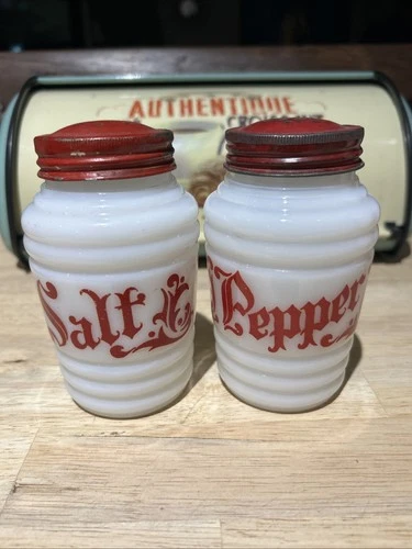 VTG HAZEL ATLAS RIBBED SALT & PEPPER SHAKERS OLD ENGLISH SCRIPT MILK GLASS