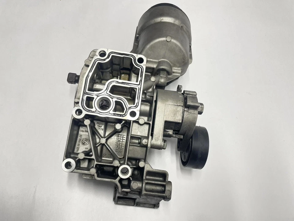 Carcasa de filtro de fluido de aceite de motor BMW Serie 3 Serie 5 X3 X5 Z3 Z5 1999-2006 OEM Foto 4 de 4