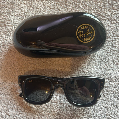 Ray-Ban Wayfarer Puffer ASAP Rocky Sonnenbrille Schwarz getönt ORB4940 150mm