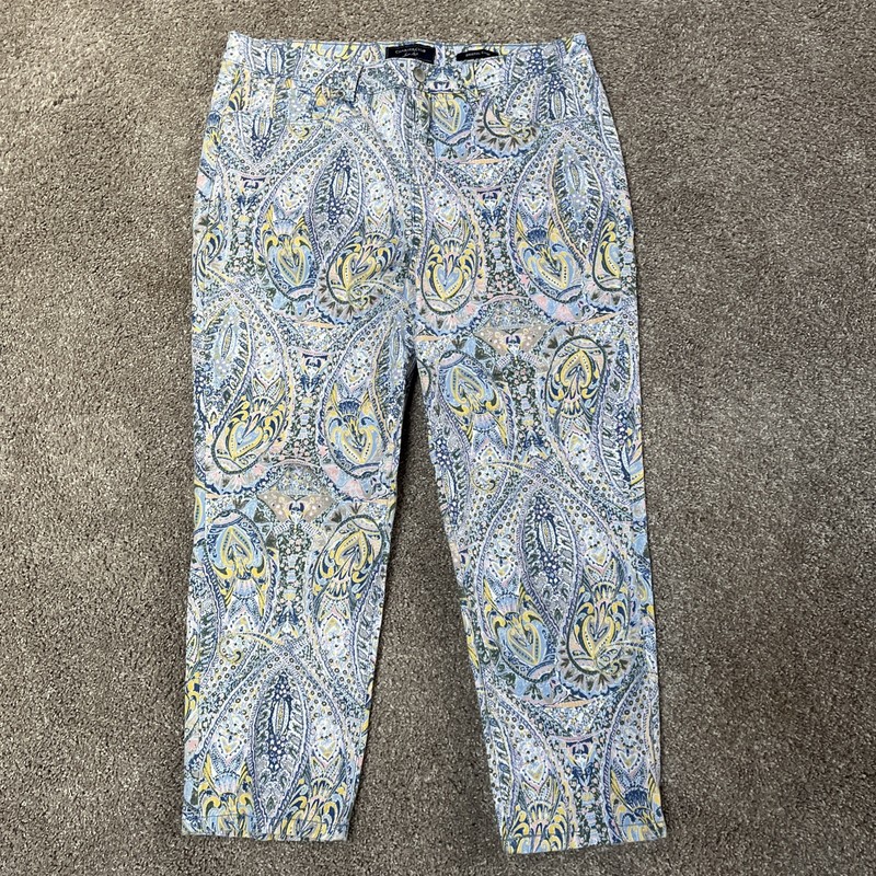Charter Club Slimming Bristol Capri Pants Size 8 Blue Pattern