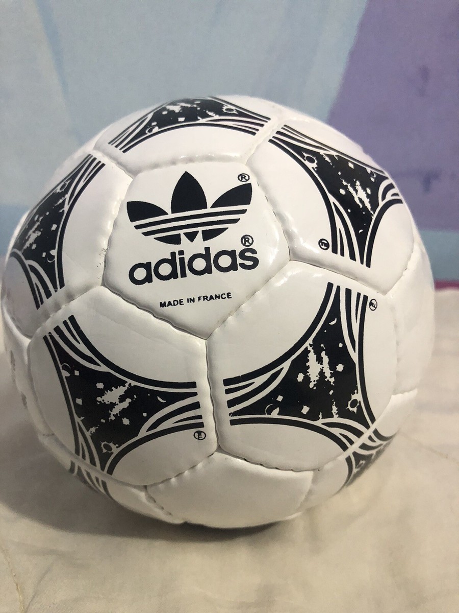 Adidas Questra FIFA World Cup 1994 Official Match Ball Soccer Ball