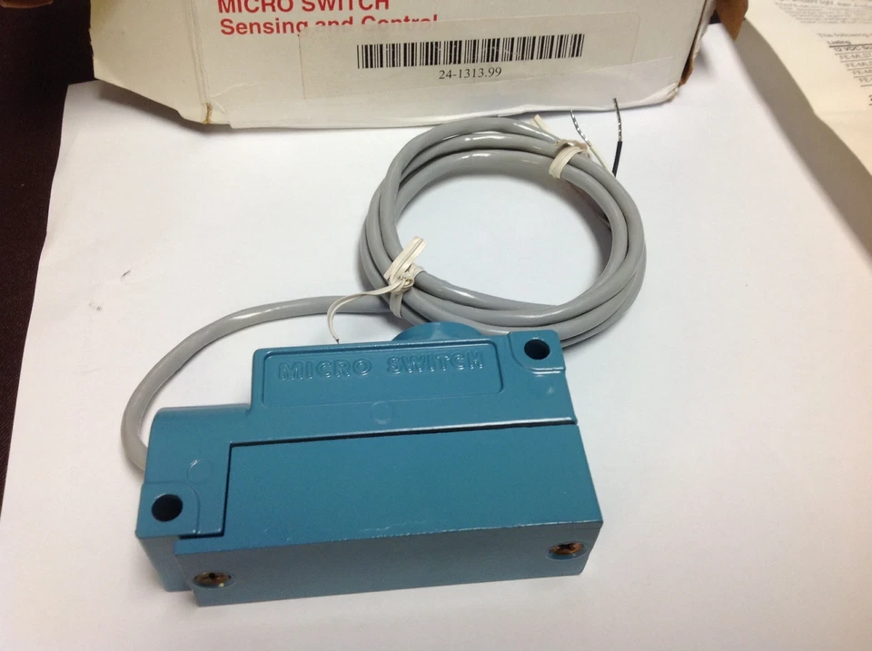 MICROINTERRUPTOR HONEYWELL FE-MLS7A-1312 NUEVO EN CAJA FOTOELÉCTRICO 12VDC ESPECIFICACIONES $99 Foto 3 de 4