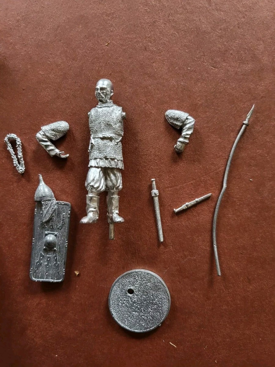 Figurine PILIPILI Officier Mongol 200mm N°54 Le Cimier Girona Beneito Emi