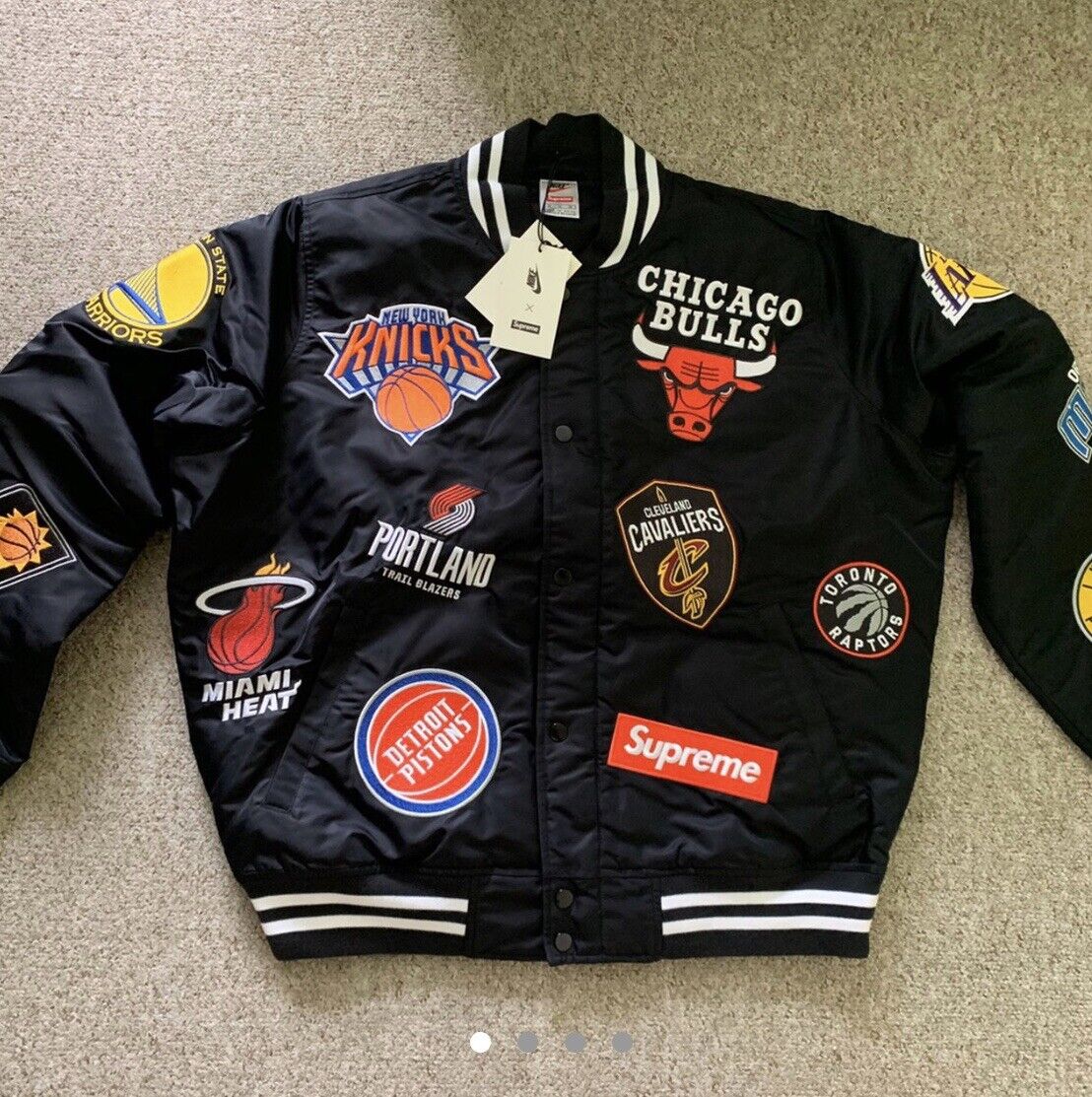 Supreme Nike NBA Teams Warm-Up Jacket Black - Mens M