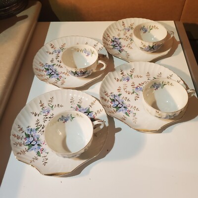 Set Of 4 Vintage Blue Flower w/Gold Accent Trim, Teacup & Shell Saucer Set 