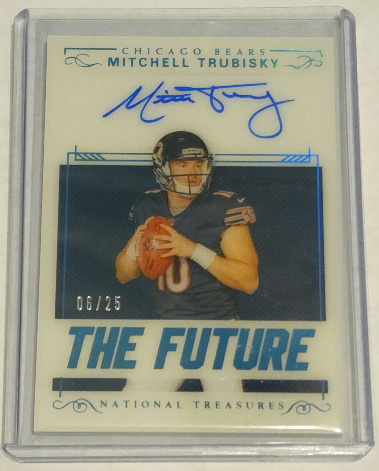 2017 Mitchell Trubisky #6/25 National Treasures The Future Rookie ON CARD Auto!!