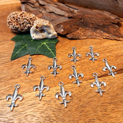 10 Fleur de Lis Anhänger Charms Kettenanhänger Schmuckherstellung DIY (19)