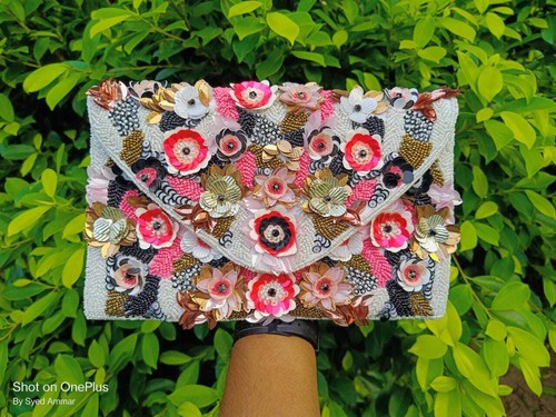 Borsa da festa tipo pochette abbellimento forma busta BOHO floreale paillettes borsa a tracolla - Foto 7 di 9