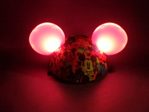 MICKEY MOUSE Light Up Ears HAT Flashing Colors Strap DISNEY PARKS W/BATTERIES - Picture 9 of 10