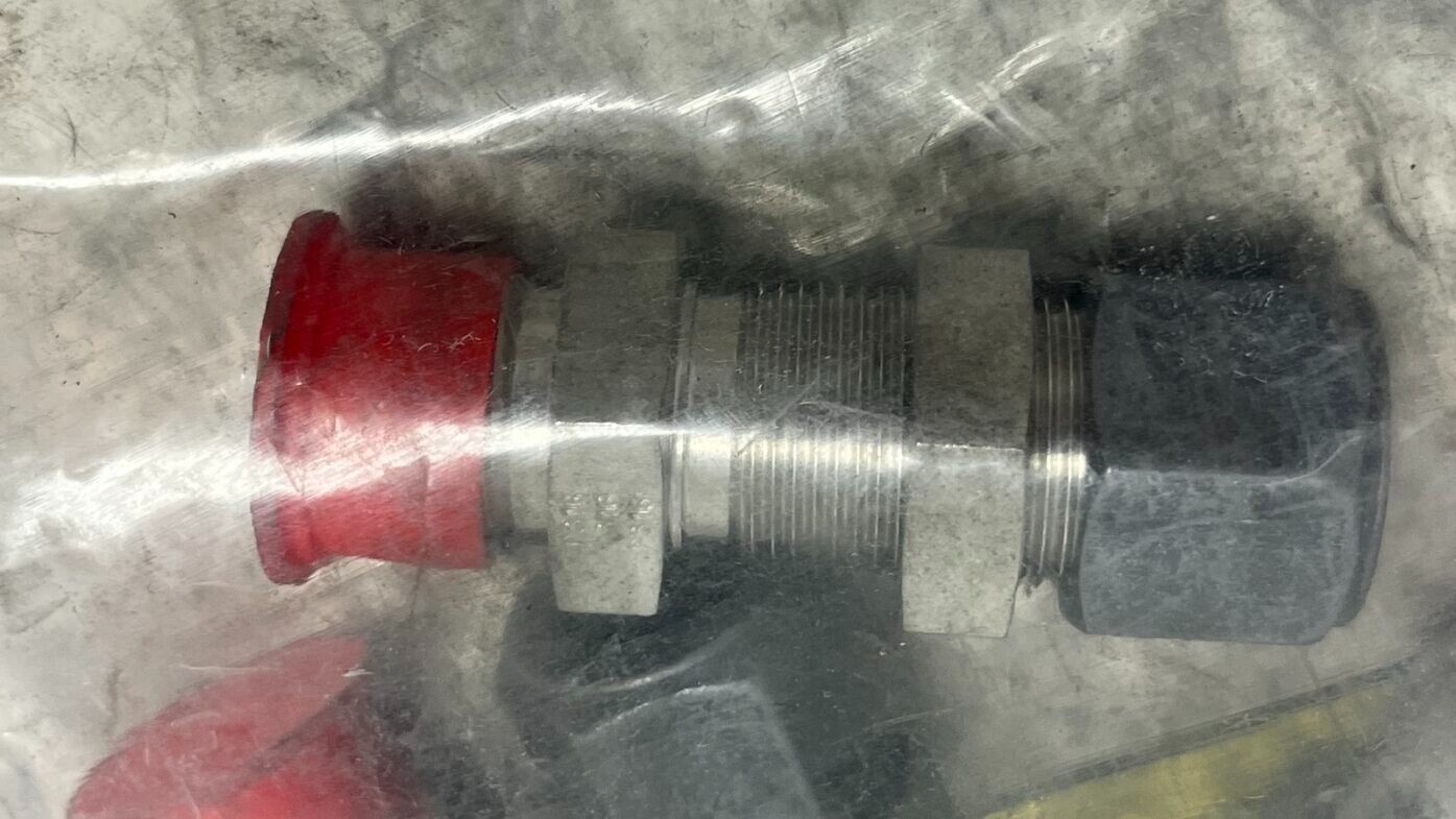 PARKER 8-8 XH2BZ-SS CPI 37° Tube 37° Flare Bulkhead Connector