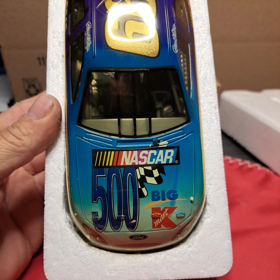 Ford Kmart Nascar 500 escala 1:24 coleccionable Darrell Waltrip 66 sellado nuevo Foto 4 de 4
