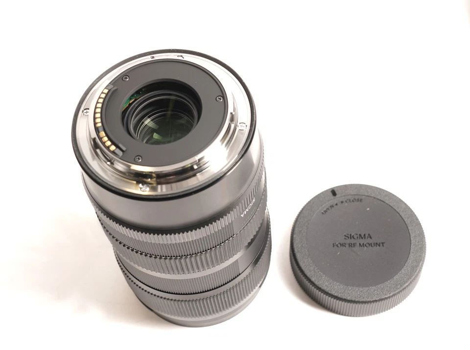 Sigma 17-40mm f/1.8 DC Art with High-Speed Autofocus Dual AFL Buttons (Canon RF) - Image 4 of 4