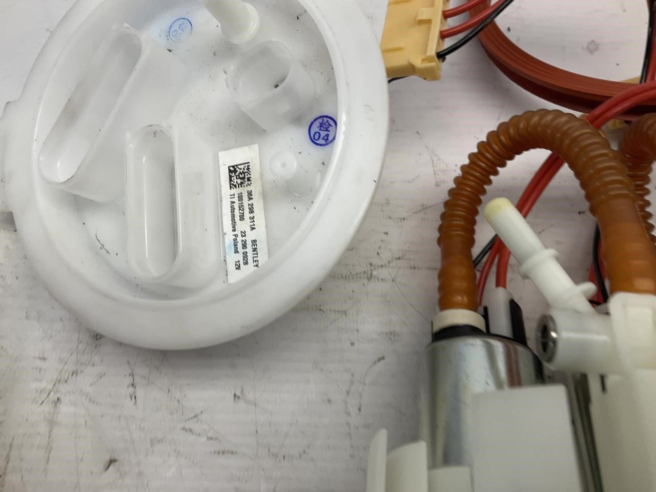 Bentley Bentayga 2017-2020 Fuel pump