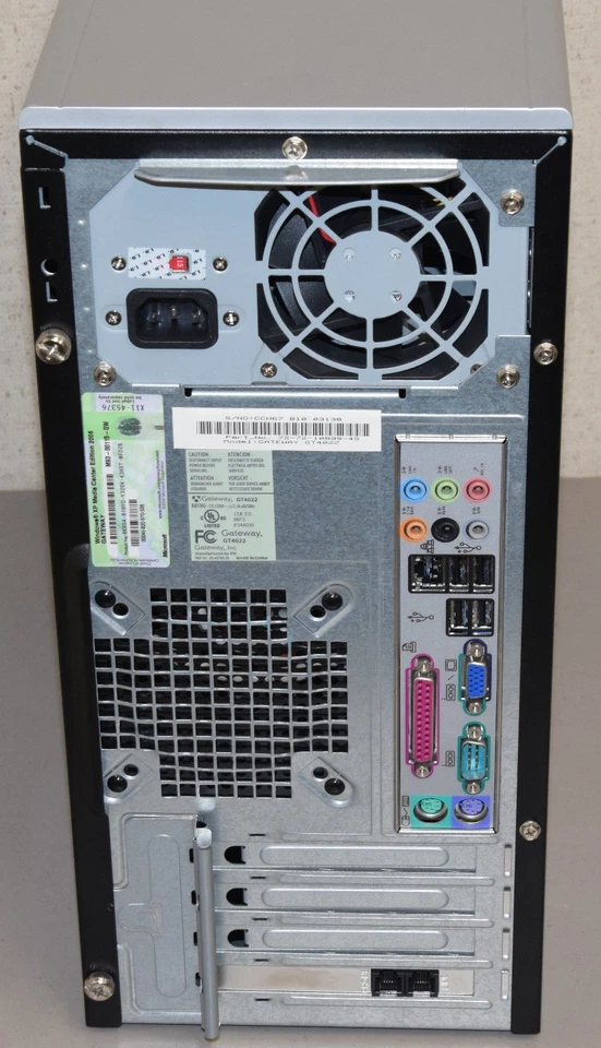 Gateway GT4022 KTBC5IGLF Desktop AMD Athlon 64 4000+ 2.4Ghz 200GB HDD 1GB DVD-RW - Image 4 of 4