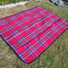 Picnic Blanket 130 x 150 cm Red Tartan Foil Backed Beach Camping Picnic Garden