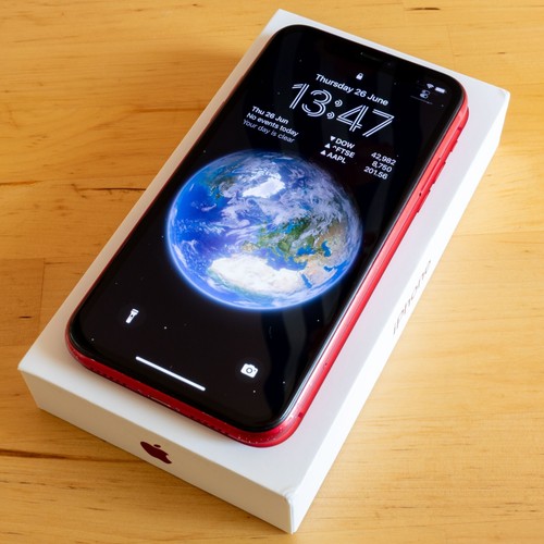 Apple iPhone 11 (PRODUCT)RED 64GB Unlocked. Boxed, with new display and battery. - Afbeelding 2 van 14