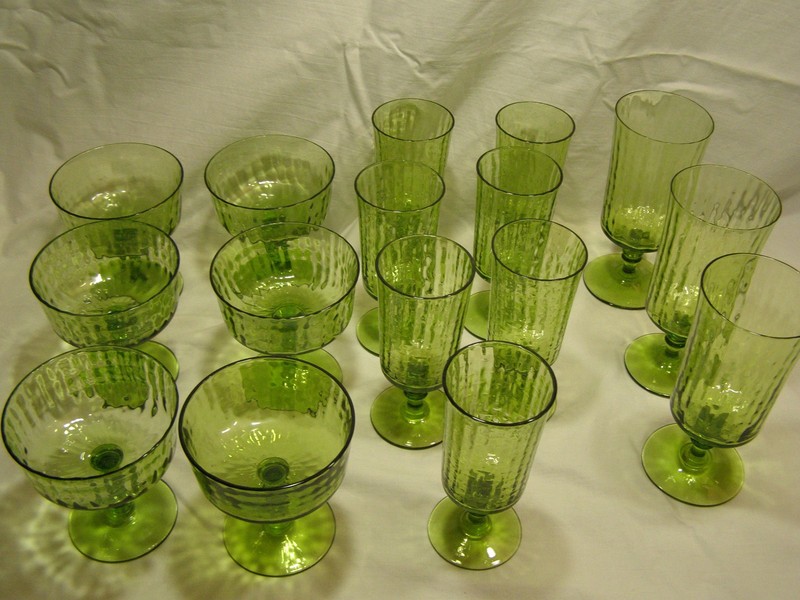 Lenox Casual Green  Glasses Set of 16  Mid century 1965 Lime Green!