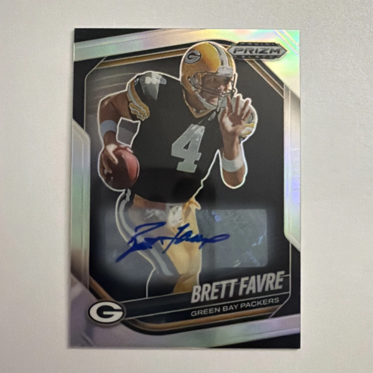 Panini Brett Favre Football Autographed Sports Trading Cards