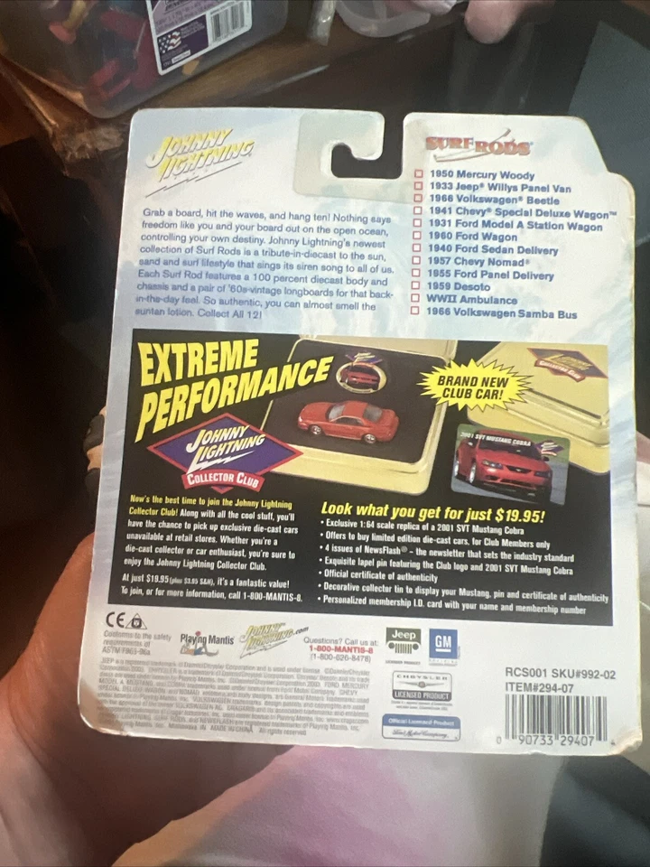 JOHNNY LIGHTNING SURF RODS 1957 CHEVY NOMAD WITH PICTURE CARD (2003)  - Image 2 of 2