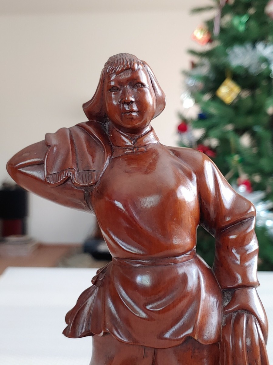 文革黄杨木雕拾穗姑娘Chinese Cultural Revolution Boxwood Sculpture