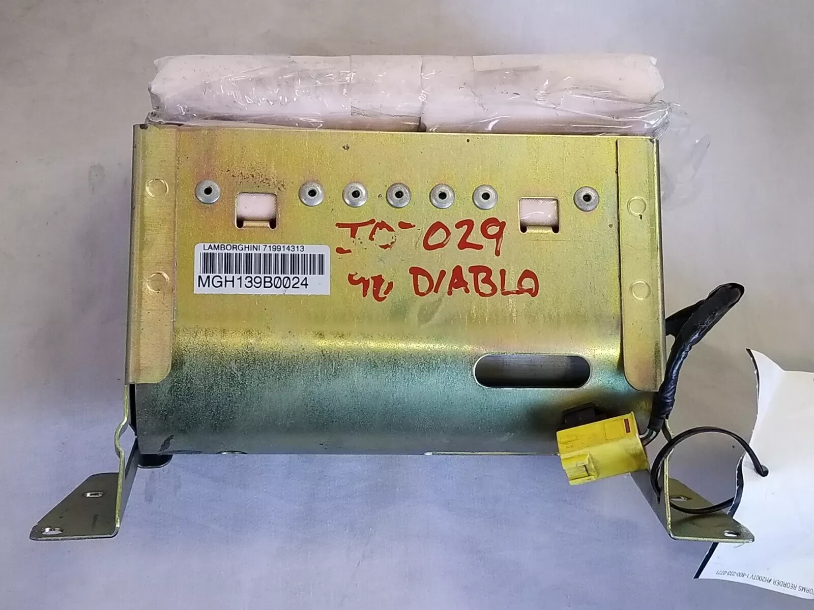 1998-2000 Lamborghini Diablo Passenger Compartment Interior Dash Inflator Module