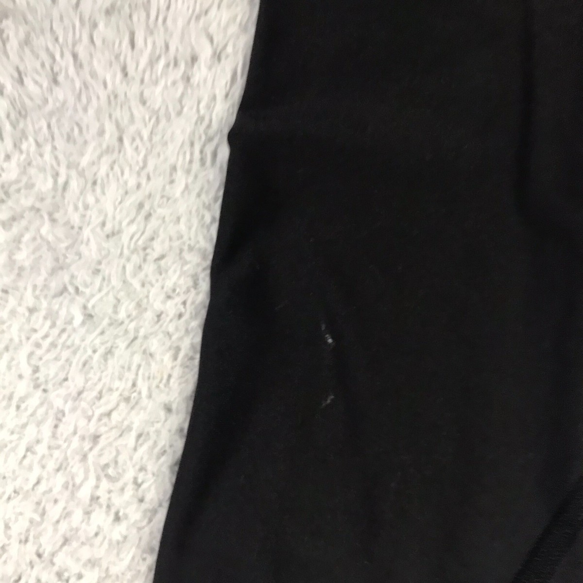 Lululemon Tight Stuff II Womens 6 Black Reflective Dots Scallop