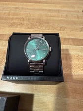 Marc Jacobs MBM 3342 Watch steel green dial extra links
