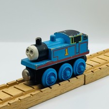 Thomas  Friends - Wooden Railway THOMAS FLAT MAGNETS - 1994