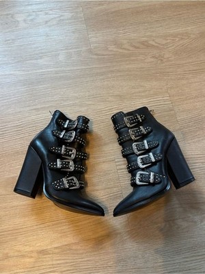 Steve Madden Women s Size 7 Comet Heeled Boot in Black Multi Silver Hardware