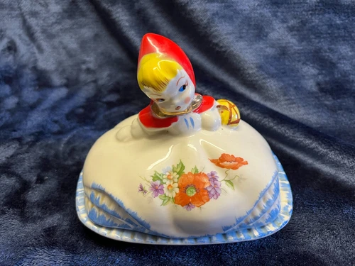 VINTAGE 1940's HULL LITTLE RED RIDING HOOD BUTTER DISH, Free shipping