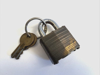 Master Secret Service 1.5'' Padlock #4 Laminated Brass Vintage with Original Keys
