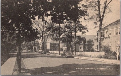 Ridgewood, New Jersey Postcard ''MAYFAIR APARTMENTS'' Street View / MAYROSE c1940s