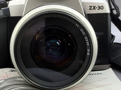 Pentax ZX-30 35mm SLR Film Camera With 35-80mm Lens Built-in Flash