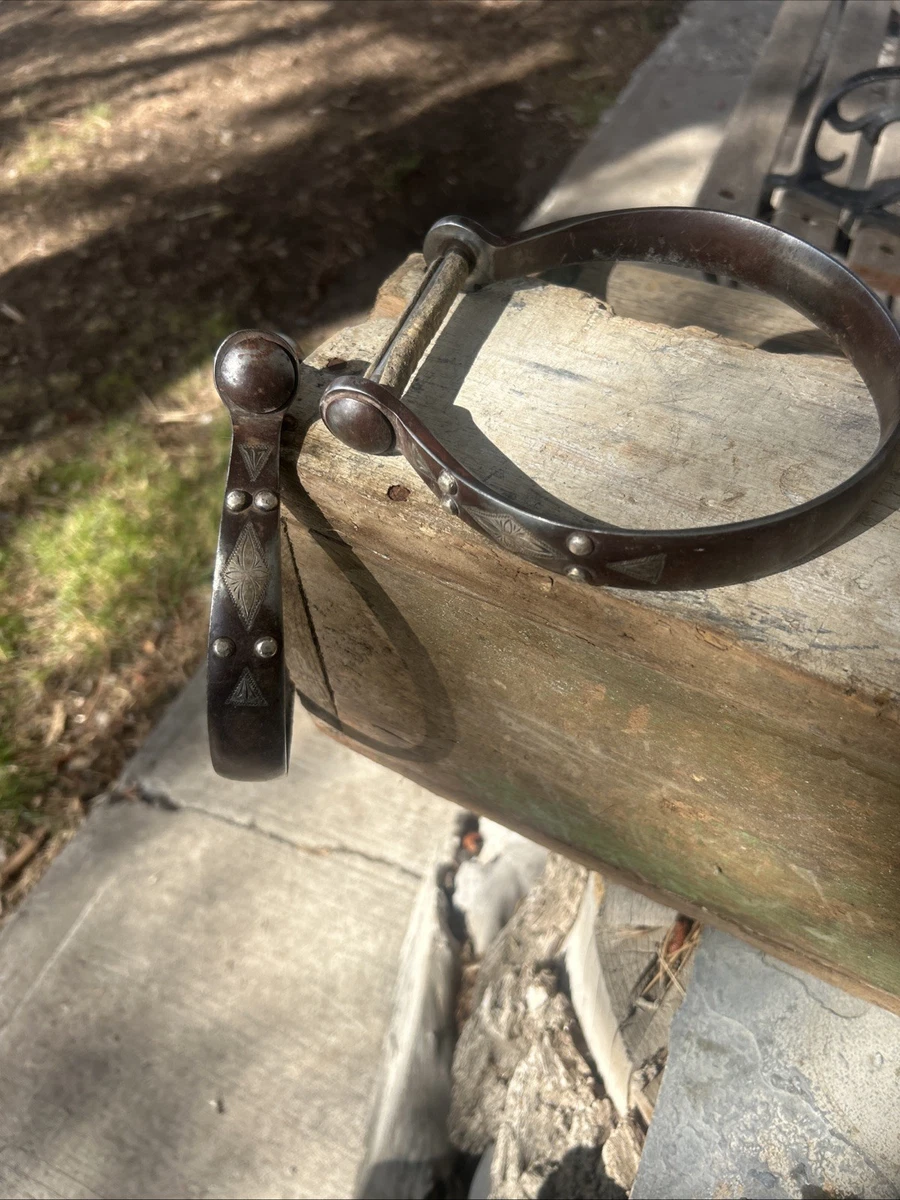 Étriers De Selle Charro M-Royal Saddles - Estribos Torcidos Acero, Acier Tordus, Neufs