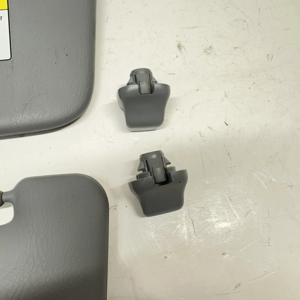 2002-2004 Honda CRV Sun Visor Set Pair Driver & Passenger (L & R) Gray Vinyl OEM Foto 2 de 4