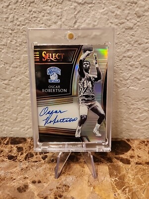 Oscar Robertson 2018-19 Select Signatures Silver Prizm Auto 03/49 