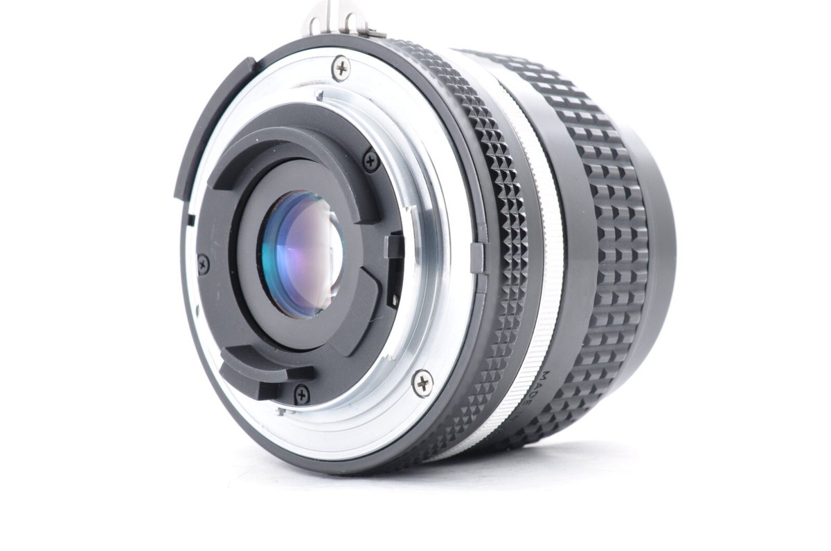 Nikon Ai-s NIKKOR 28mm f/3.5 Wide Angle MF Lens From JAPAN [Near