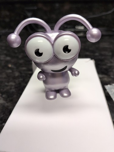 Cricut CUTIE 3 Inch Vinyl Figure Wisteria