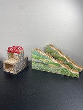 Thomas  Friends Wooden Railway Mountain Tunnel 2001 Clickety-Clack Vintage