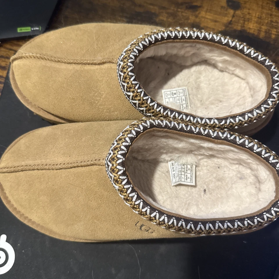 UGG Tasman II Slippers Womens Size 7 Chestnut Brown Suede Sheepskin Clog Comfort - Image 4 of 4