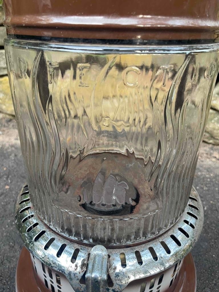 Perfection 750 Enamel Parlor Cabin Porch Oil Kerosene Heater Lantern Stove