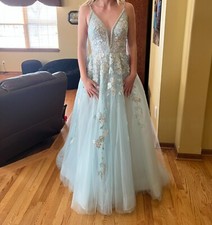 Ellie Wilde Mon Cheri Light Blue Prom Dress Size 00