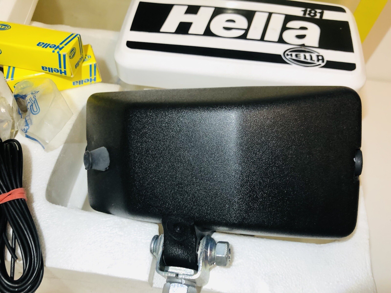 Projecteurs Hella 181 NOS | Finition Premium et Authenticité - 4