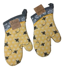 Set of 2 QUEEN BEE Yellow Honey Bee Oven Mitts, by Kay Dee